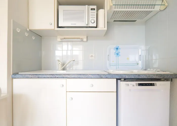 Dans Résidence De Vacances, Avec Piscine, Quartier Pironniere 4 Personnes Apartamento *