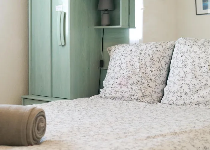 Dans Résidence De Vacances, Avec Piscine, Quartier Pironniere 4 Personnes Apartamento Les Sables-dʼOlonne