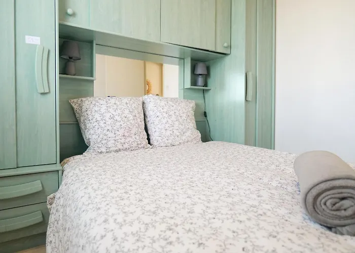 Dans Résidence De Vacances, Avec Piscine, Quartier Pironniere 4 Personnes Apartamento Les Sables-dʼOlonne